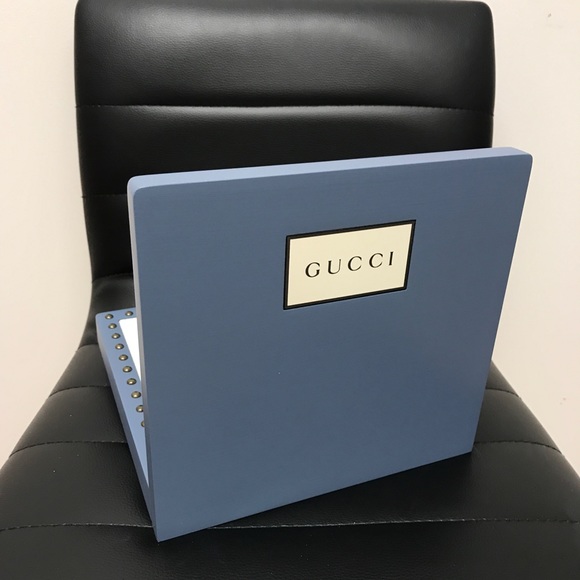 Gucci Stand - Picture 5 of 6